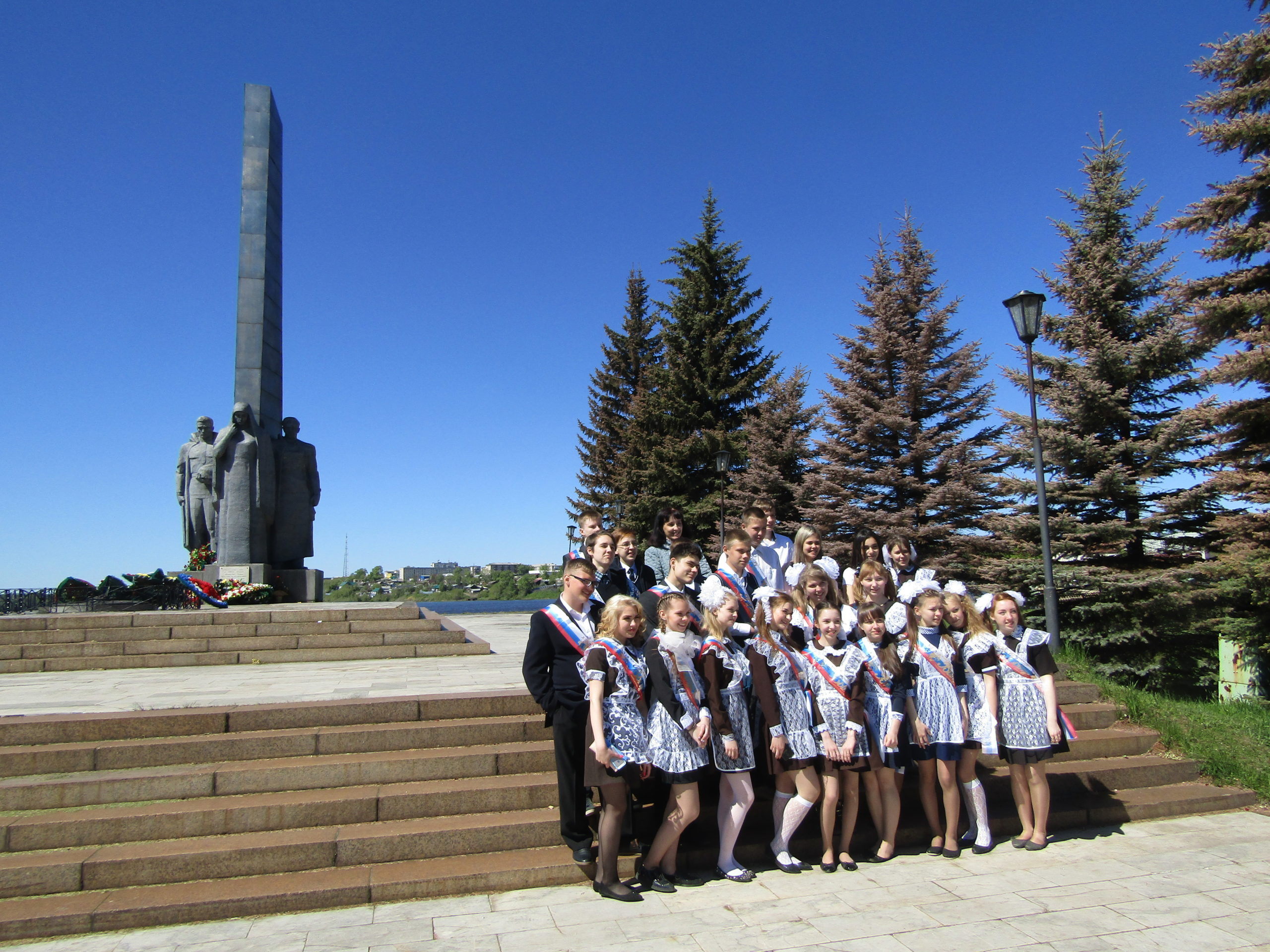 Самой знаковой достопримечательностью Режа в советский период стал Монумент боевой и трудовой славы
