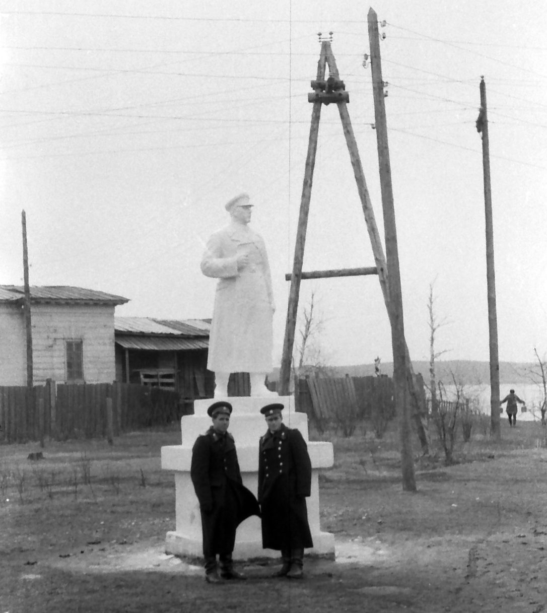 На месте монумента в 1960-е годы