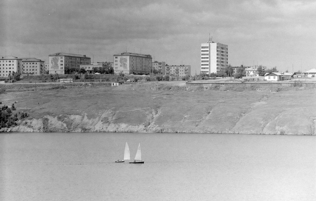 Парусники на Режевском пруду. Фото второй половины 1980-х годов