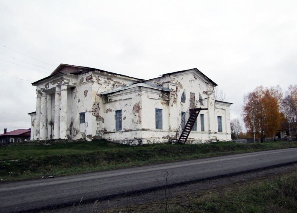 Село Черемисское. Современный вид бывшего Богоявленского храма в Черемисском