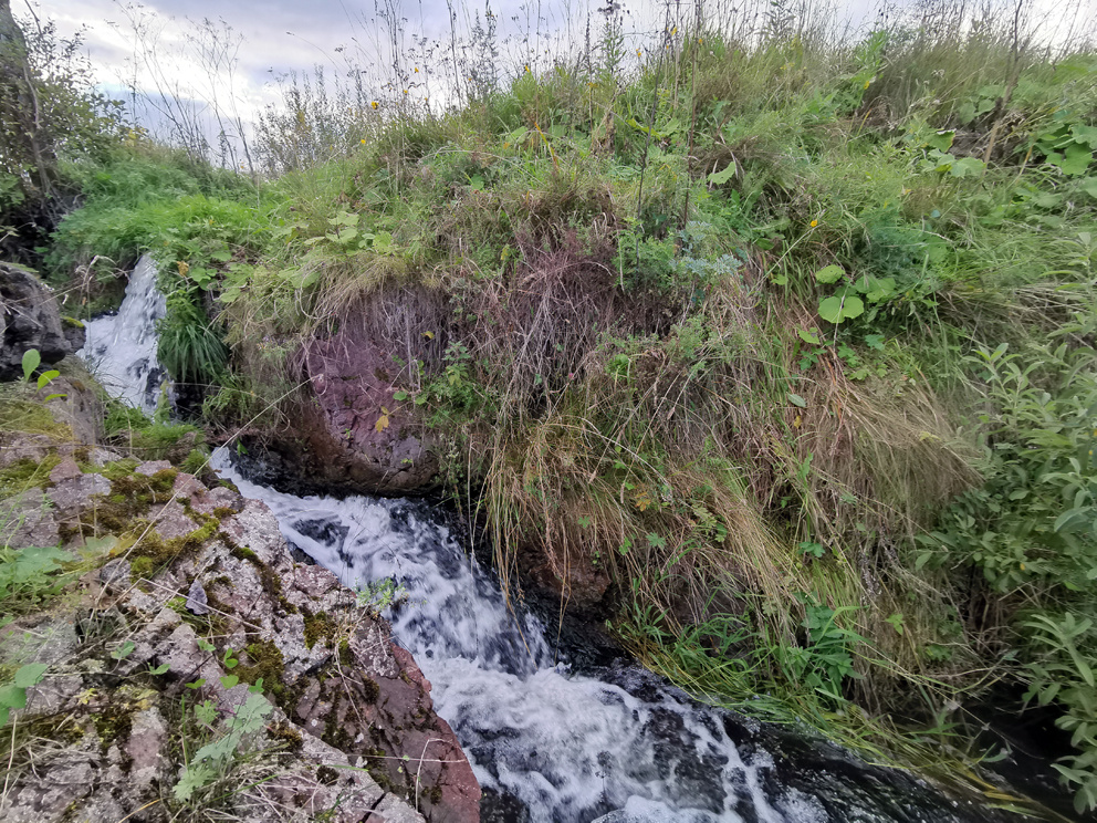 Яшмовый водопад в Голендухино