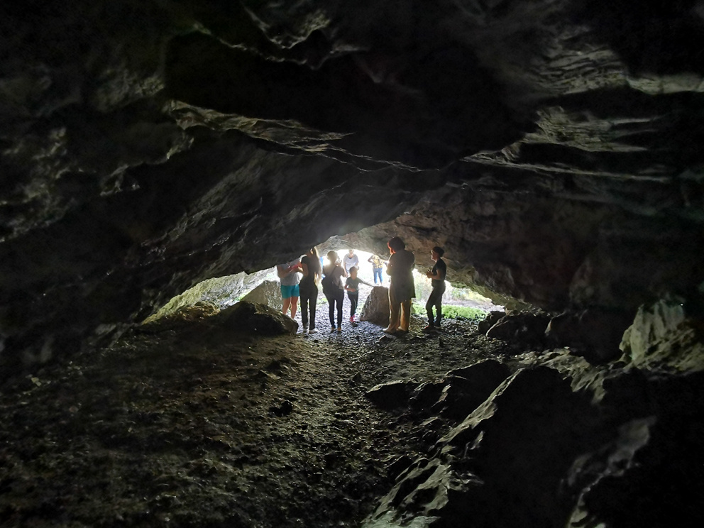 В Першинской пещере