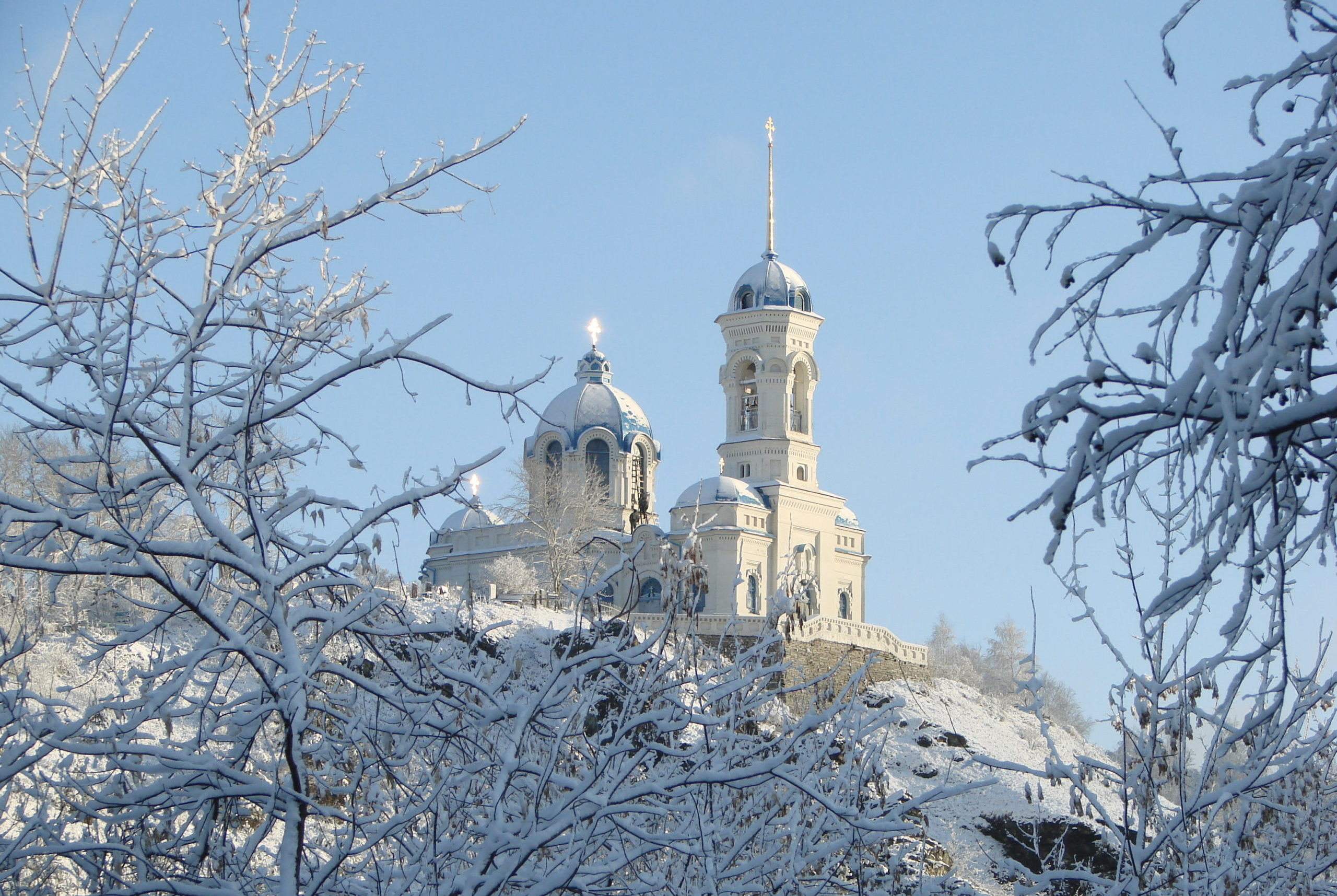 Нагорный храм в Реже зимой