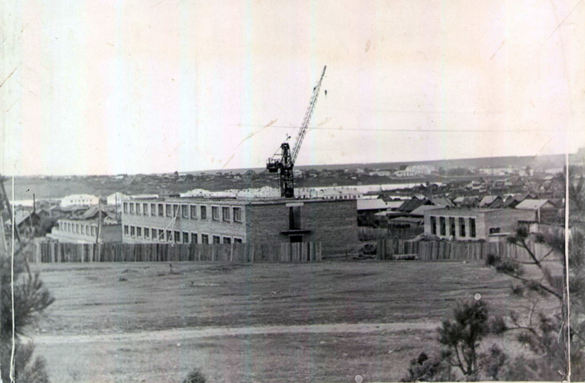 Реж. Строительство на улице Чапаева в начале 1960-х годов