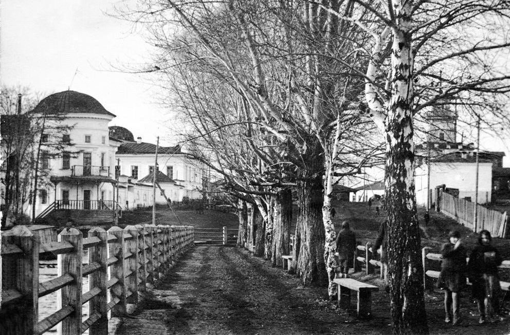 Старые фотографии Режа. На Режевской плотине в середине XX века