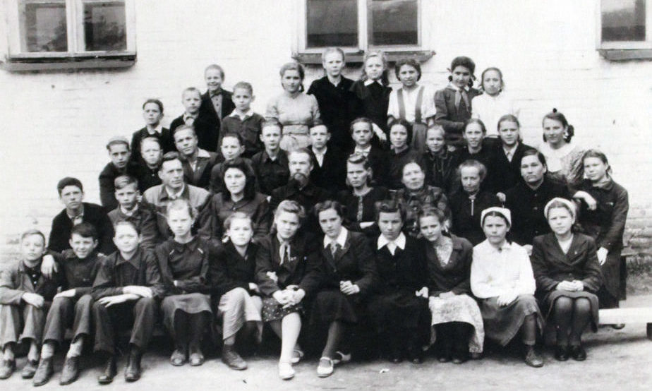Реж. Семиклассники Первой школы, 1949 год