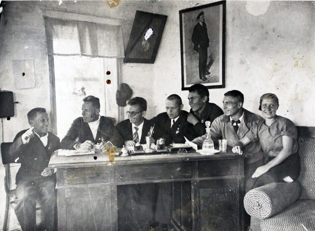 Группа руководящих работников Режа. Фото предположительно начала 1930-х годов