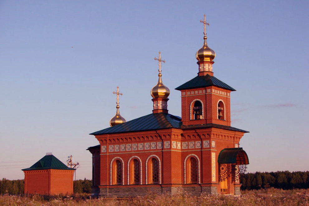 Храм Николая Чудотворца в Путимке на месте одной из остановок во время перенесения мощей Симеона Верхотурского в 1704 году