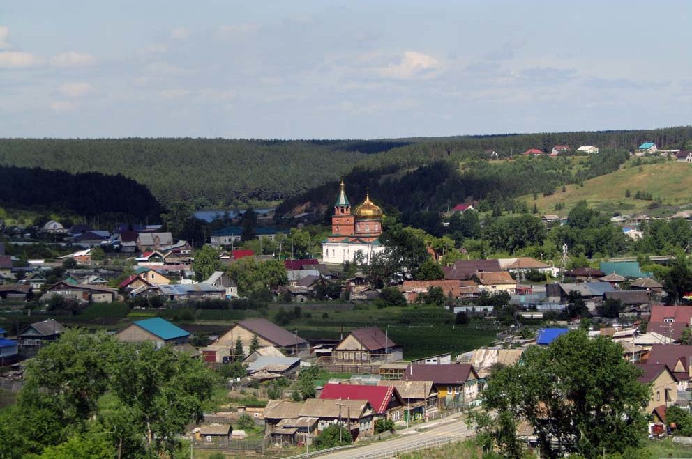 Панорама на старую часть Сухого Лога с Богоявленским храмом